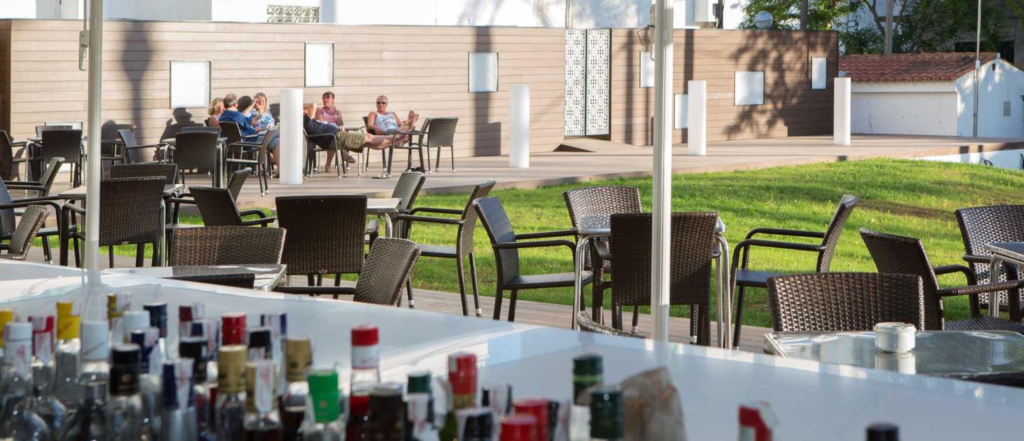 BAR WITH OUTDOOR TERRACE BAR WITH OUTDOOR TERRACE